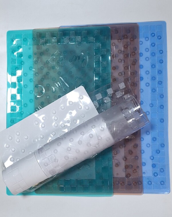 ALFOMBRA BAÑO PVC BUENA VIDA PLENOS Y CRISTALES  040 X 060 CM - (ELP-509)